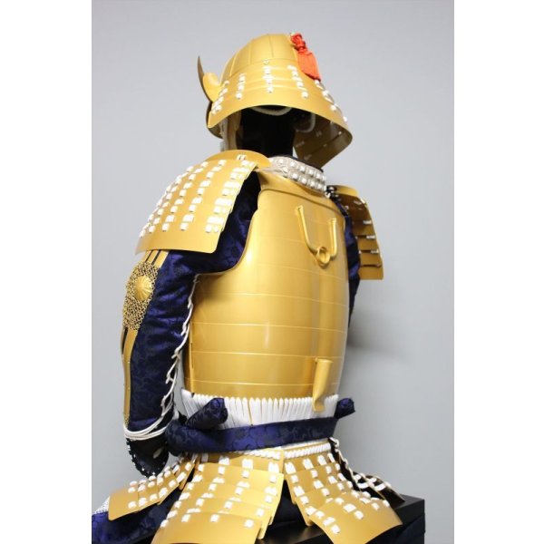 画像10: 1【O-073】白糸威金塗桶側二枚胴具足  (10)