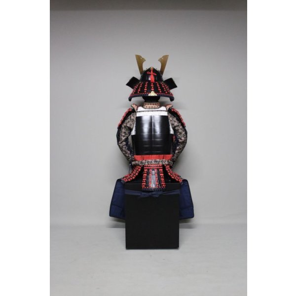 画像6: 8【O-048】赤糸威伊予素懸二枚胴具足　(艶消塗)  (6)