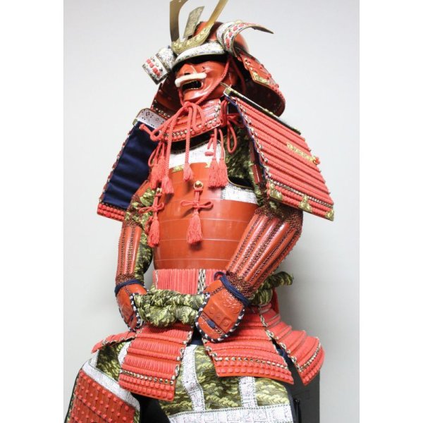画像8: 13【O-038】赤糸威大袖赤二枚胴具足  (8)