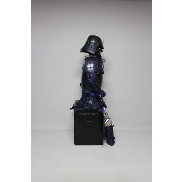 画像4: 4【O-065】濃紺糸威黒桶側二枚胴具足（手時代塗） (4)