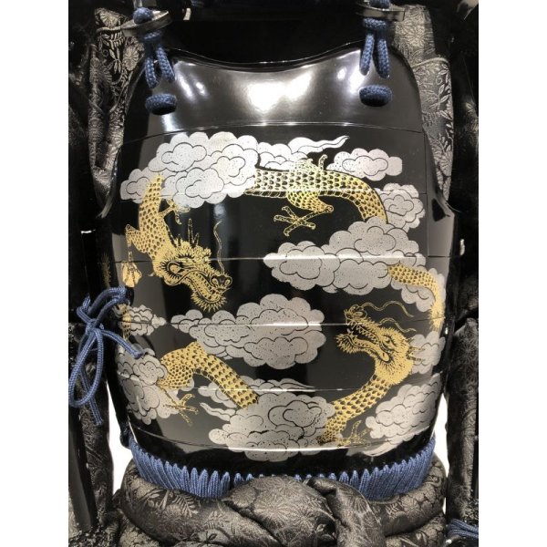 画像9: 3【O-074】濃紺糸威雲龍二枚胴具足 (9)