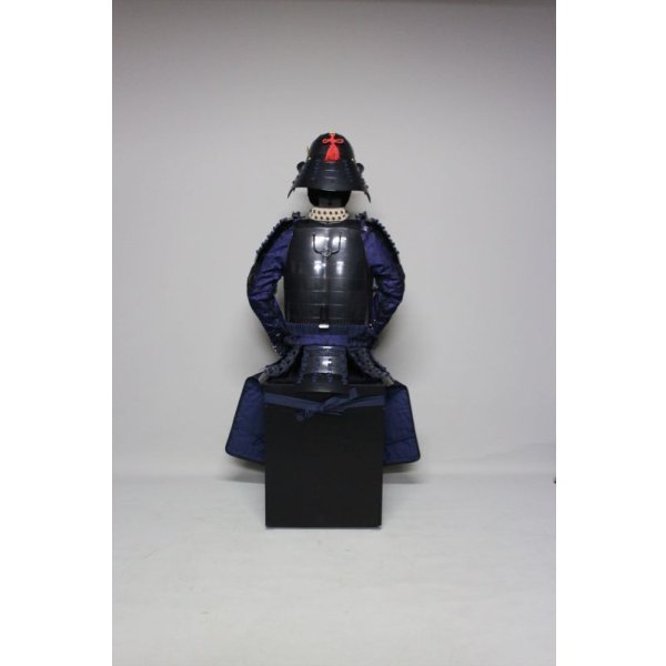 画像6: 4【O-065】濃紺糸威黒桶側二枚胴具足（手時代塗） (6)